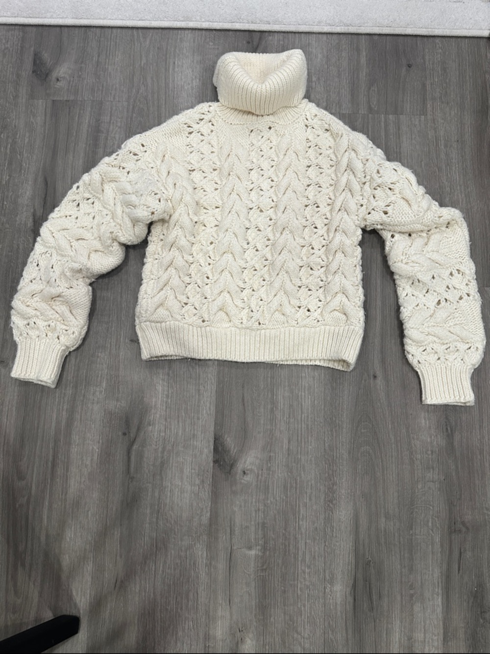 Gently Worn - Open Knit Turtleneck Sweater - Ivory